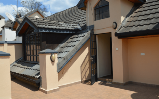 5 Bedroom Townhouse Along Convent Drive Lavington