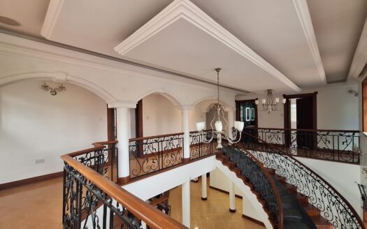 5 Bedroom House in Runda