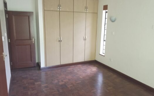 3 Bedroom Apartment in Lavington